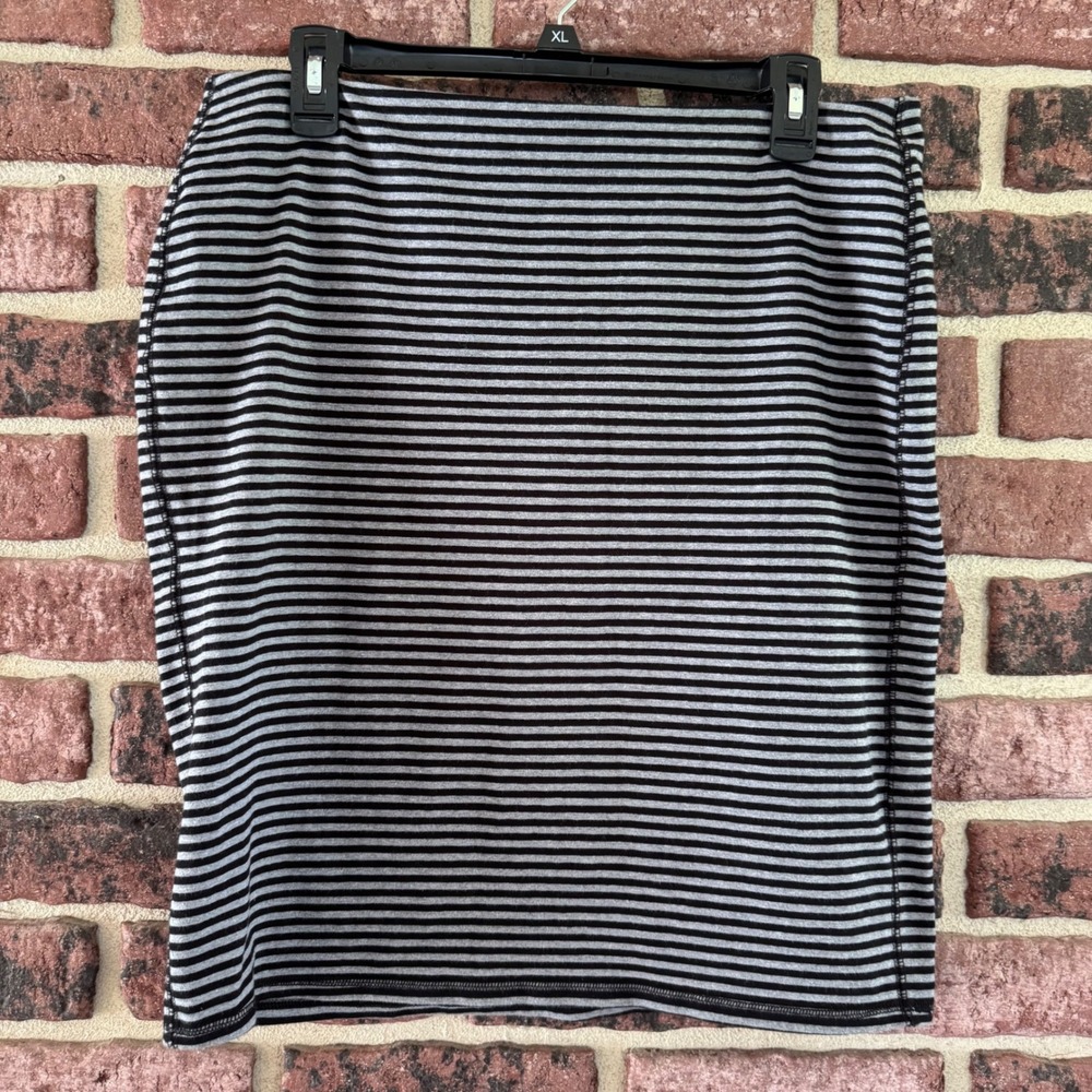 Old Navy Striped Pencil Skirt L Cotton Blend Midi Dark Norm Basic Office Capsule